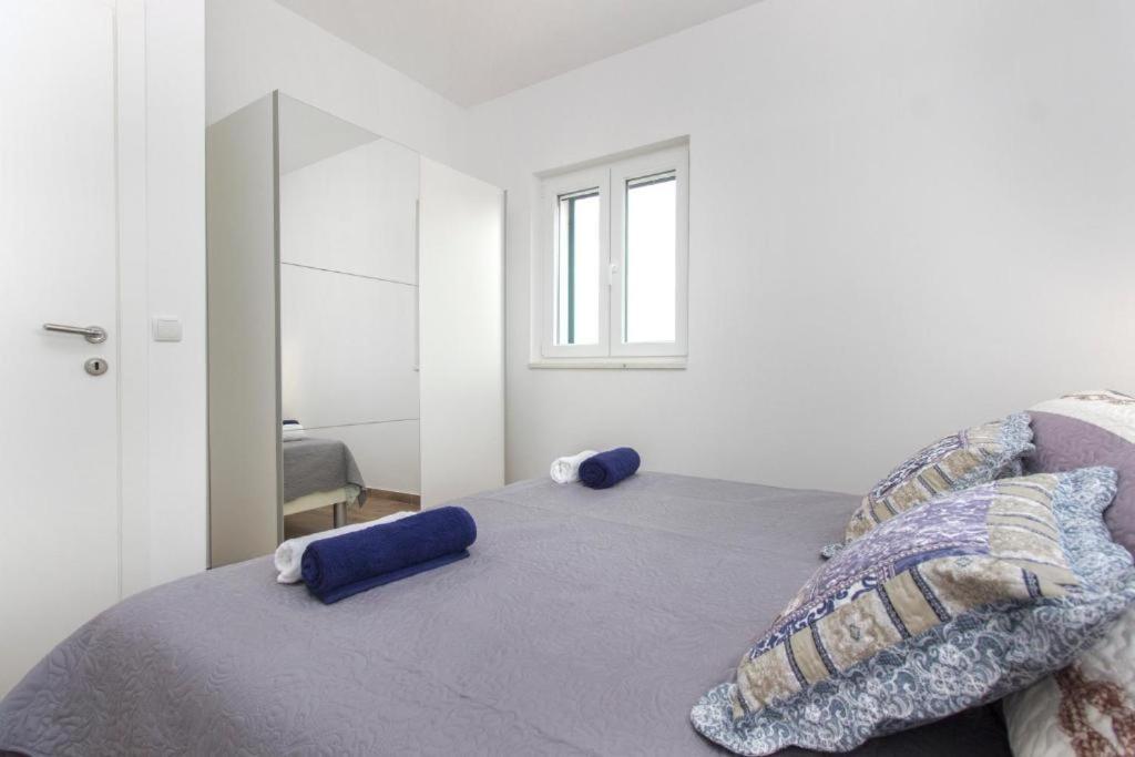 Riva 2 Apartment Krapanj Luaran gambar
